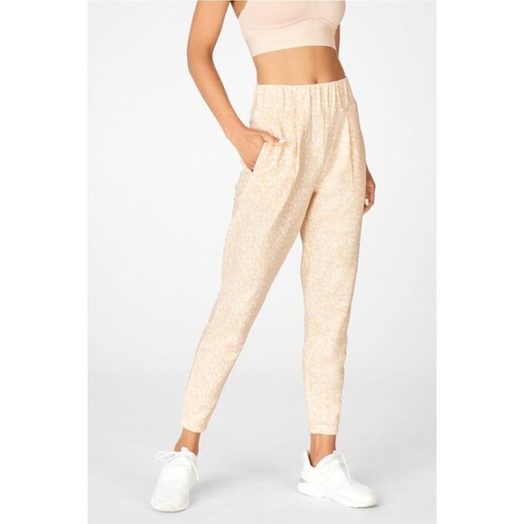 Fabletics Pants - Fabletics Chloe Slim Sweatpants Chill Print Beige Pull-On Joggers Pants L